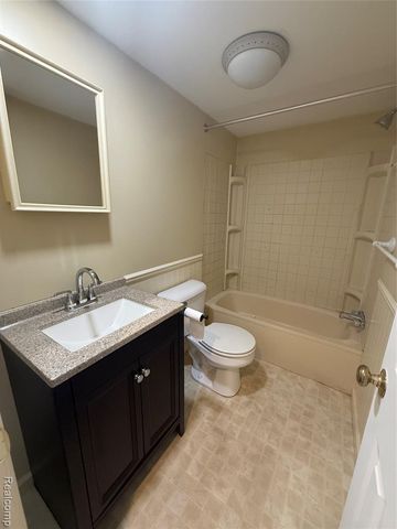 7149-7163 Burpee Road, Grand Blanc, MI 48439