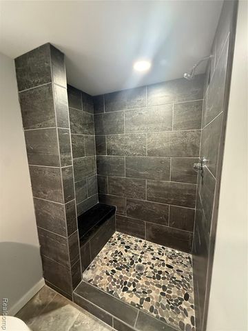 7149-7163 Burpee Road, Grand Blanc, MI 48439