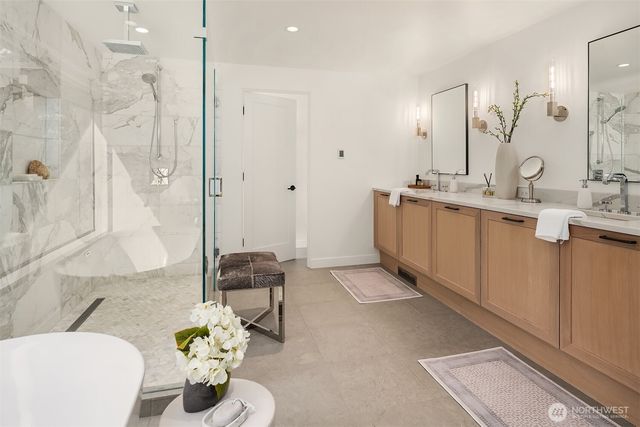 13403 NE 33rd Lane, Bellevue, WA 98005