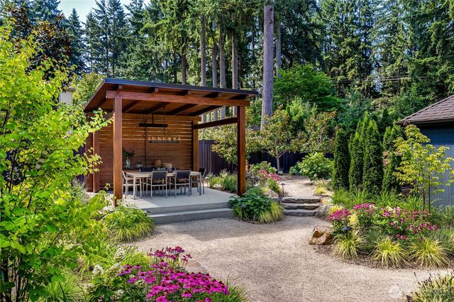 13403 NE 33rd Lane, Bellevue, WA 98005