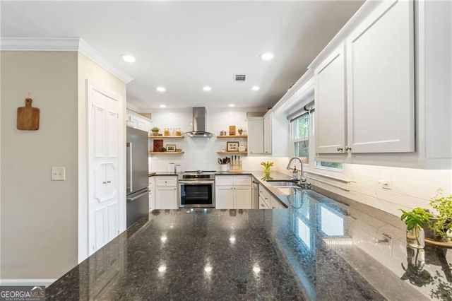 330 Devon Court, Alpharetta, GA 30004