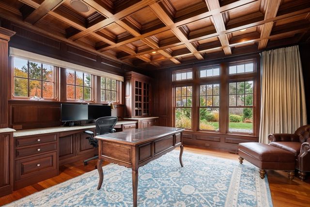 50 Oxbow Rd, Needham, MA 02492