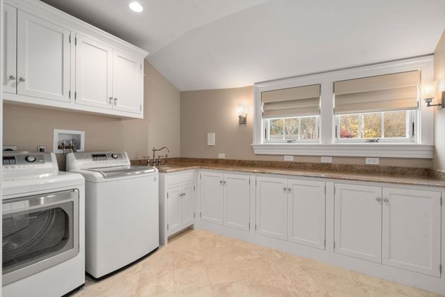 50 Oxbow Rd, Needham, MA 02492