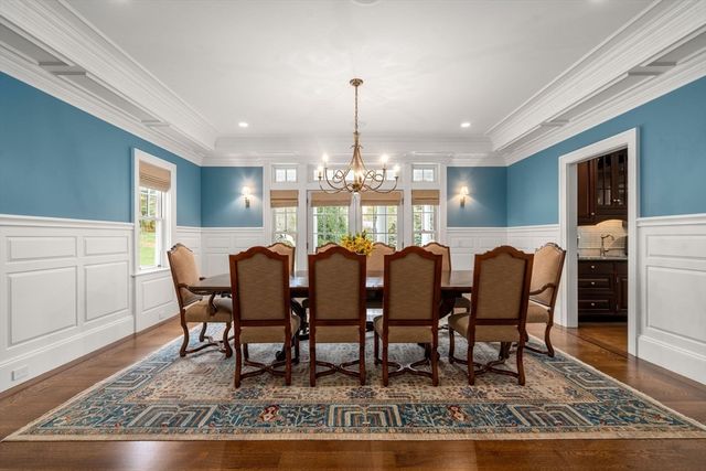 50 Oxbow Rd, Needham, MA 02492