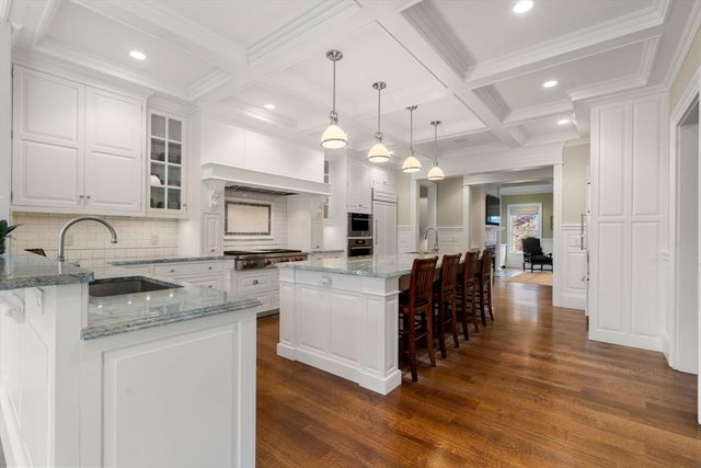 50 Oxbow Rd, Needham, MA 02492