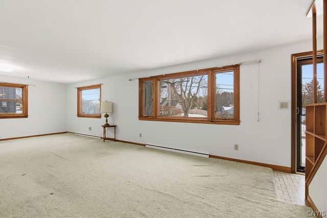 205 Broadmoor Drive, Camillus, NY 13031