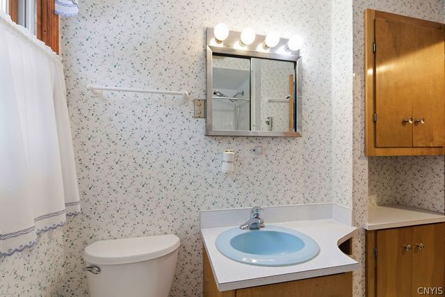 205 Broadmoor Drive, Camillus, NY 13031