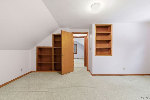 205 Broadmoor Drive, Camillus, NY 13031