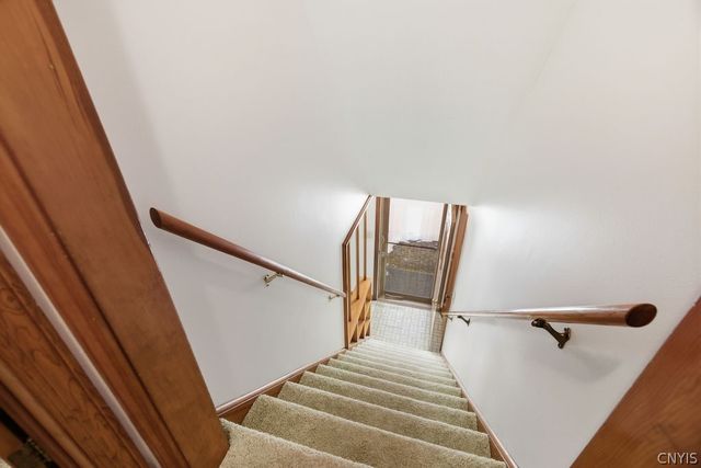 205 Broadmoor Drive, Camillus, NY 13031