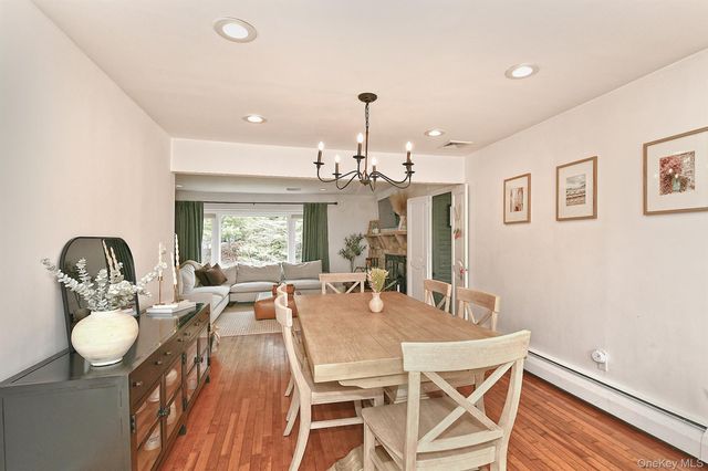 8 Sherwood Drive, Huntington, NY 11743