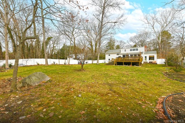 8 Sherwood Drive, Huntington, NY 11743