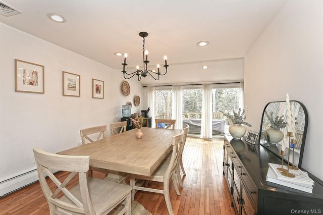 8 Sherwood Drive, Huntington, NY 11743