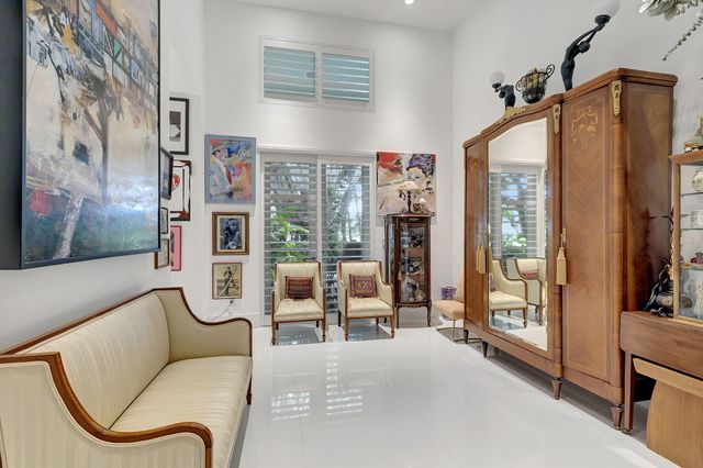 17070 Royal Cove Way, Boca Raton, FL 33496