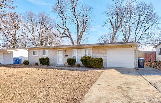 1730 Kay Drive, Florissant, MO 63031