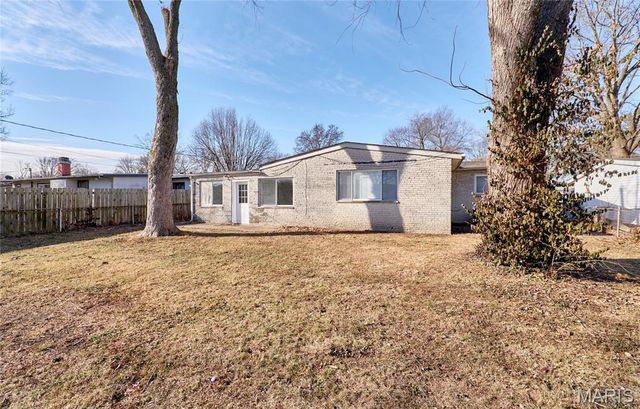 1730 Kay Drive, Florissant, MO 63031