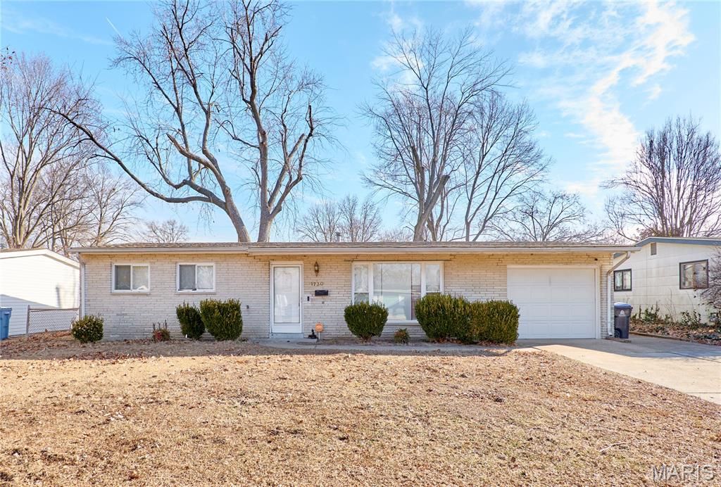 1730 Kay Drive, Florissant, MO 63031
