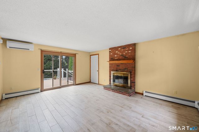 260 Lexington Road, Glastonbury, CT 06033