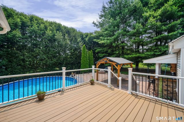 260 Lexington Road, Glastonbury, CT 06033