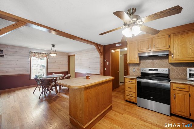 260 Lexington Road, Glastonbury, CT 06033