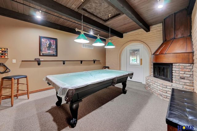 6940 Summerset Circle, Lincoln, NE 68516