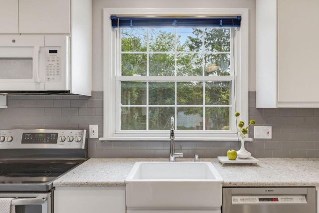 4623 N Idlewild AVENUE, Whitefish Bay, WI 53211