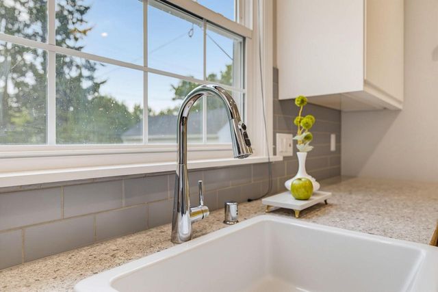 4623 N Idlewild AVENUE, Whitefish Bay, WI 53211
