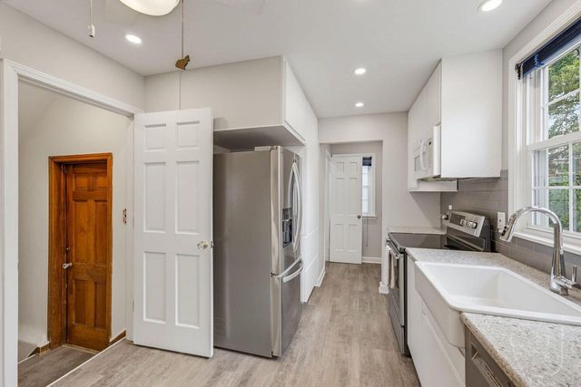 4623 N Idlewild AVENUE, Whitefish Bay, WI 53211