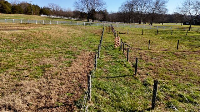 1213 Globe Rd, Lewisburg, TN 37091