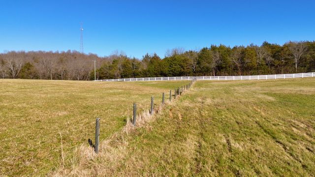 1213 Globe Rd, Lewisburg, TN 37091