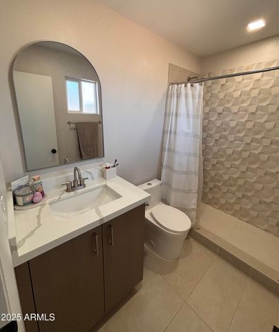 402 W DARROW Street, Phoenix, AZ 85041