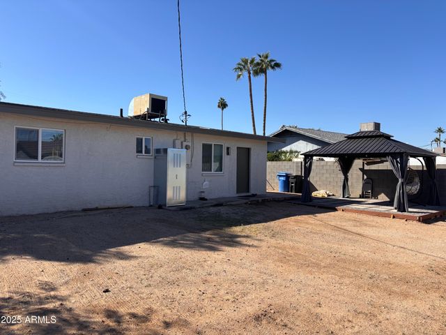 402 W DARROW Street, Phoenix, AZ 85041