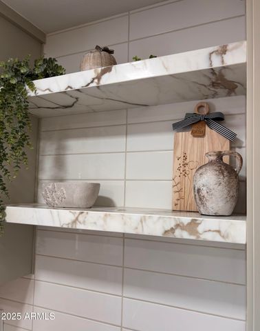 402 W DARROW Street, Phoenix, AZ 85041