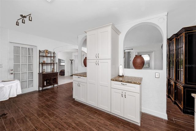 755 43RD STREET N, St Petersburg, FL 33713