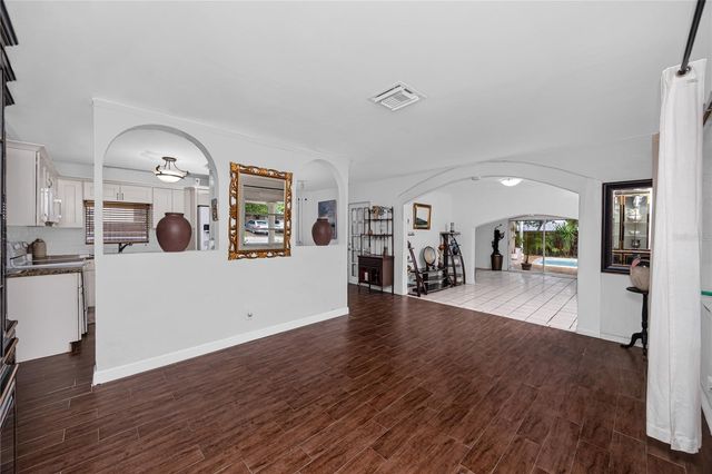 755 43RD STREET N, St Petersburg, FL 33713