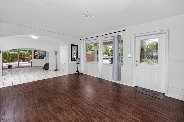 755 43RD STREET N, St Petersburg, FL 33713