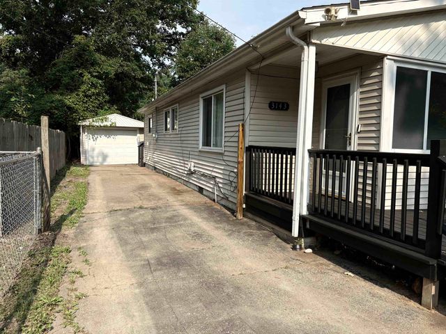 3143 Maywood Drive, Flint, MI 48504
