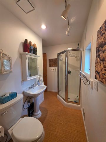 3694 N Us-23, Oscoda, MI 48750