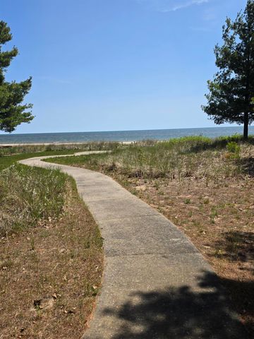 3694 N Us-23, Oscoda, MI 48750