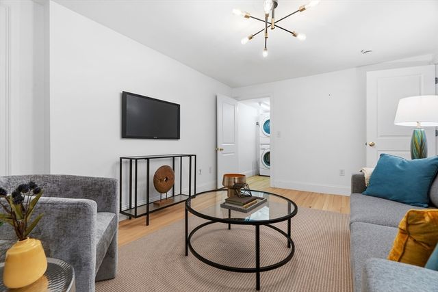 36 Mercer St 1, Boston, MA 02127