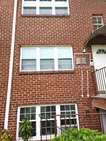 334 College Drive, Edison, NJ 08817