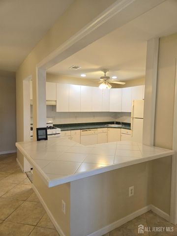 334 College Drive, Edison, NJ 08817