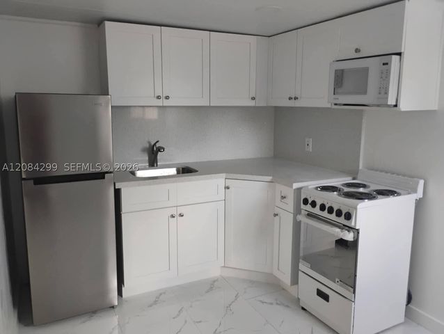 14441 SW 291st St 2, Homestead, FL 33033