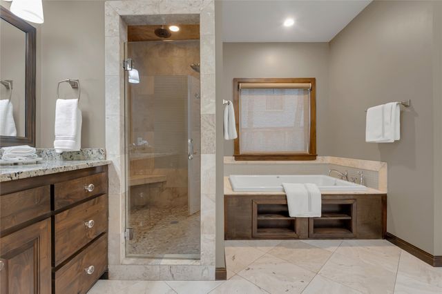 10608 S Nandina Court W, Jenks, OK 74037