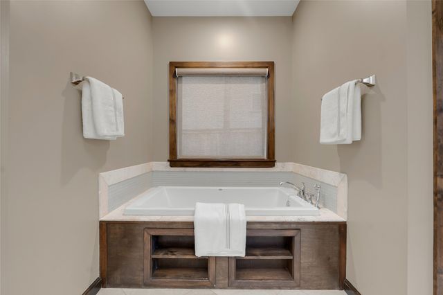 10608 S Nandina Court W, Jenks, OK 74037
