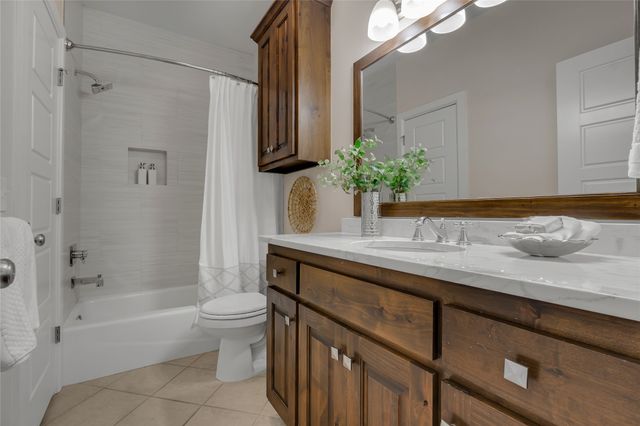 10608 S Nandina Court W, Jenks, OK 74037