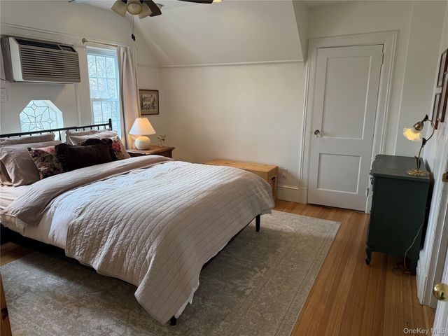 92 Grandview Avenue, White Plains, NY 10605