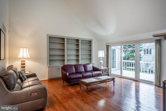 1110 MEWS LN, West Chester, PA 19382