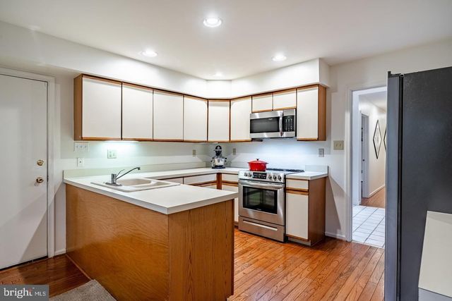 1110 MEWS LN, West Chester, PA 19382