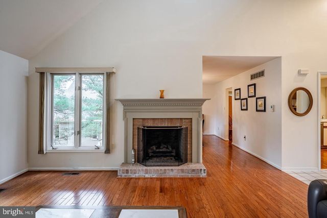 1110 MEWS LN, West Chester, PA 19382