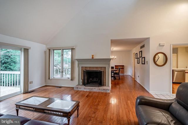 1110 MEWS LN, West Chester, PA 19382